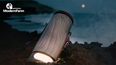 สุดยอดนวัตกรรมใหม่ โคมไฟชาร์จไฟจากน้ำทะเล