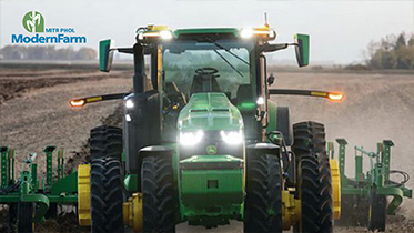 รถแทรคเตอร์ขับเคลื่อนอัตโนมัติเต็มรูปแบบจาก John Deere